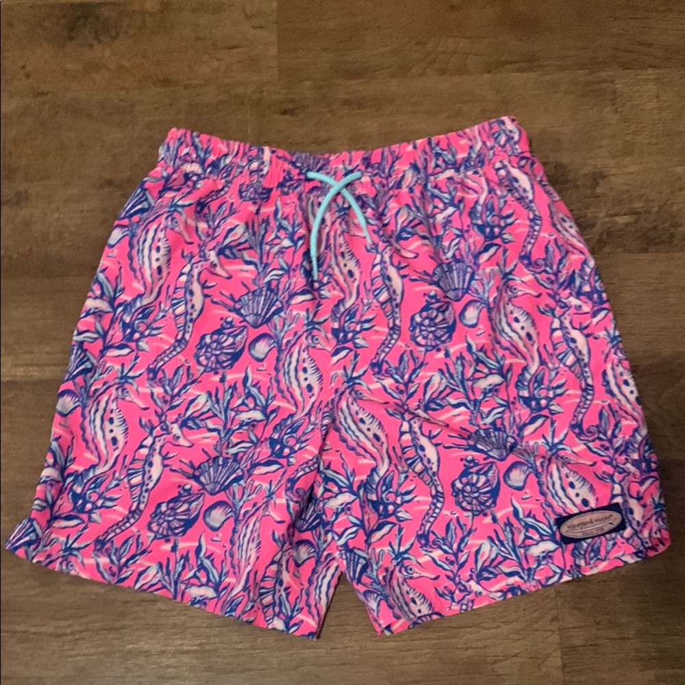 Men’s vineyard vines swim size Large